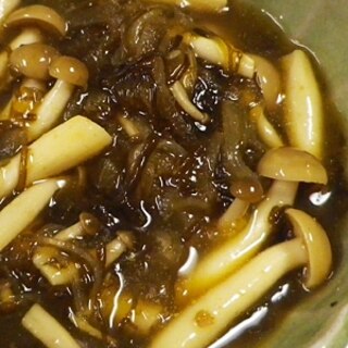 安い、早い、うまい、玉ねぎしめじのもずく煮